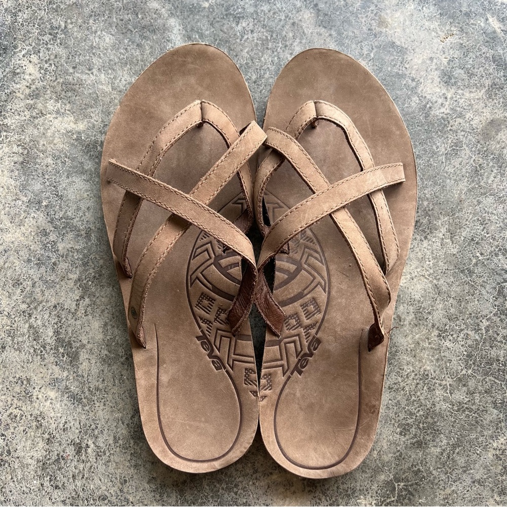 Size10 Teva Sandels
